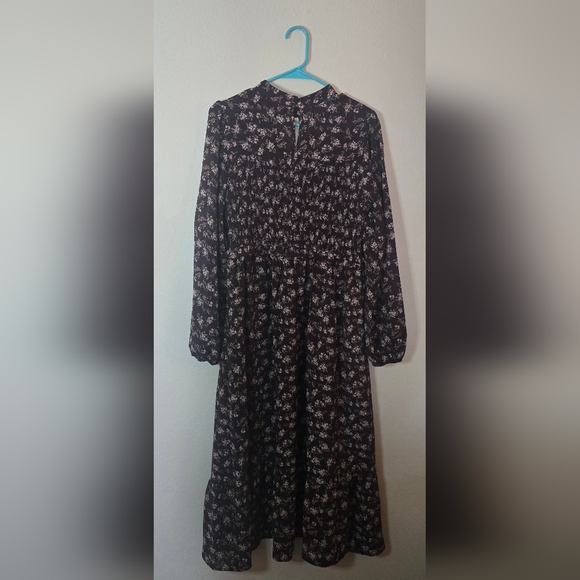 New In Floral Maxi Feminine Dress Long Sleeve Boho Cottagecore New Size Medium - Picture 2 of 6